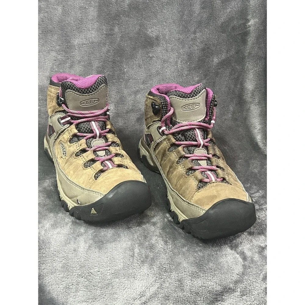 Keen Women Boots Targhee III Mid Waterproof Hiking  Weiss/Boysenberry  Sz 6 Gorp
